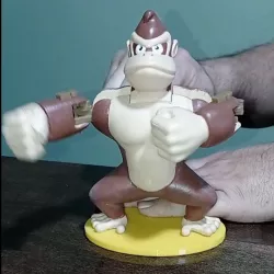 Donkey Kong Chest Pound Automata (no support)