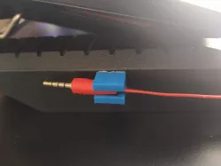 Earphone, aux, headphone cable jack support