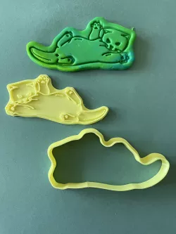Kitten cat butt cookie cutter