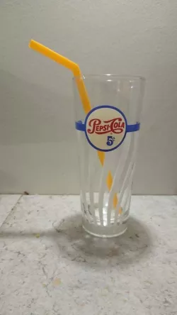 Square Straw. 3D printable.