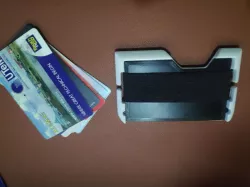 Card holder / Wallet card