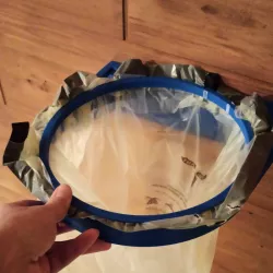 Garbage bag holder