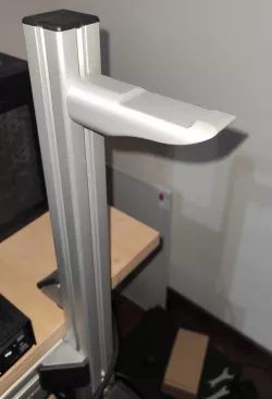 Headphone & VR-headset holder for aluminium profile rigs
