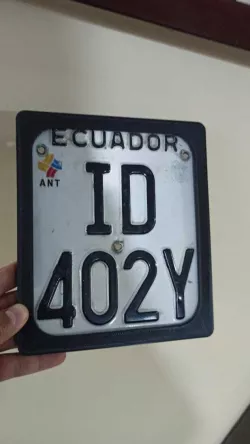 MOTORCYCLE LICENSE PLATE PROTECTOR