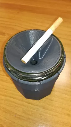 Outdoor ashtray