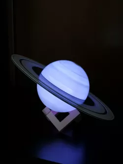 Planeta Saturno 11.06 cm DIA . Saturn planet realistic design.