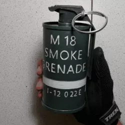RAINBOW SIX SIEGE (SMOKE GRENADE - SMOKE GRANADE)