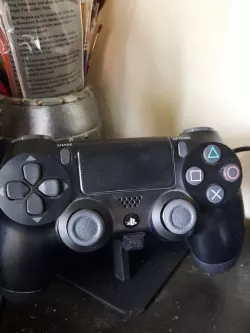 Super Simple PS4 Controller Stand