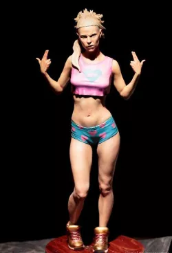 Yolandi figure
