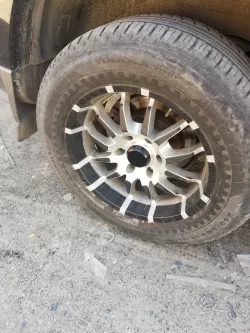 Cap-plug in a car disc