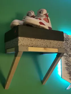JUNCTION FOR SNEAKER SHELVES