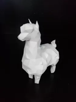 Low poly alpaca