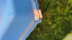 Sandbox hinge