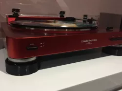 Turntable Isolation
