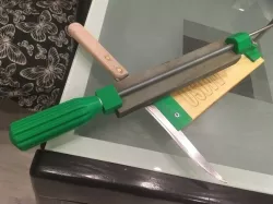 Knife sharpener