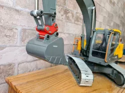 Quick coupler for Volvo EC160E on Huina-Amewi attachments