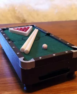 Billiard table / Billiard table