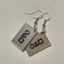 Earrings card Squid Game