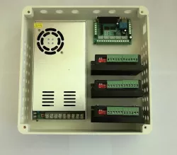 Low budget CNC control housing for Mach 3 - 4 A