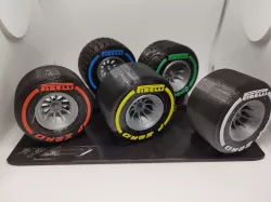 Pirelli F1 Set