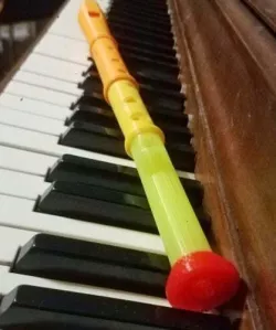 Recorder Extended with Bb Hole - includes Fingering Chart