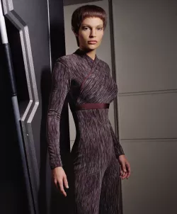 Giant action Figure T'Pol