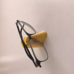 Glasses holder