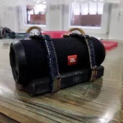 jbl speaker holder