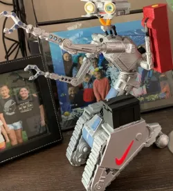 Johnny 5 swoosh