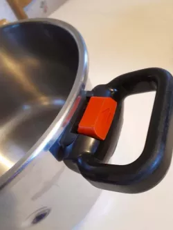 Parts of Handle SEB Clipso pressure cooker