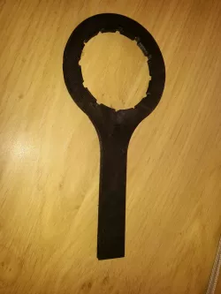 Wrench for a water purifier (Reverse Osmosis filter) resin tank cap