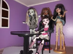 Barbie sized doll table and chair