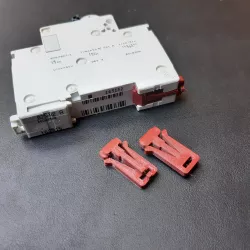 Circuit breaker clip Merlin Gerin DT40 DIN rail