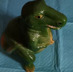 Dinosaur (T-Rex, scanned from dino-bank)