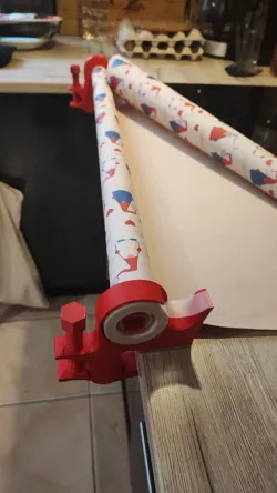 GIFT CLIP