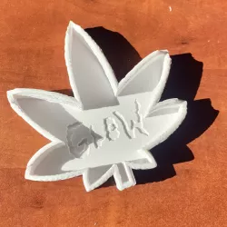 Glow Weed Leaf Ashtray