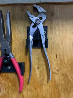 Parrot beak holder / parrot beak holder