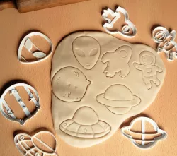 x6 space expedition cookie cutter - Astronaut, Alien, UFO, Rocket