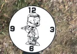 chibi terminator led lighting clock