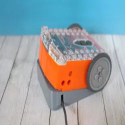 EdStand - A Programming Stand for the Meet Edison Robot