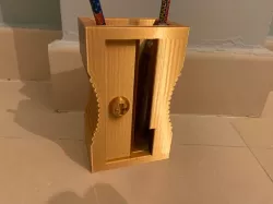 Pencil holder pencil sharpener