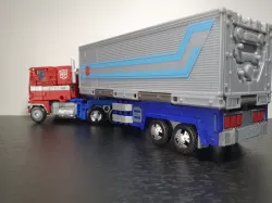 Transformers Earthrise Optimus Prime Trailer Upgrade