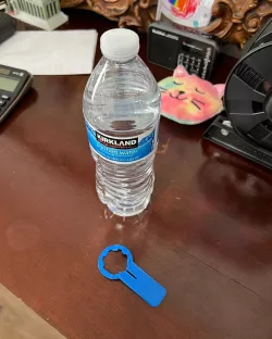 Water bottle identifier Water ID (Kirkland Signature)