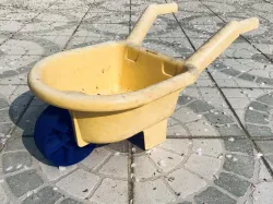 Wheelbarrow child (toy)