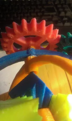 Enlarged large gear for more stability Amazing Gyroscopic Cube Gears