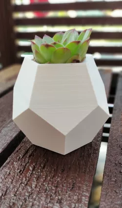 Flower pot