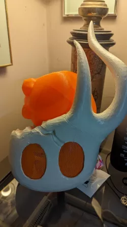 Hollow Knight Broken Vessel mask