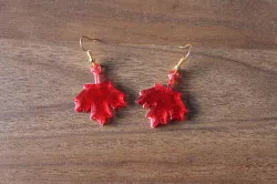 Maple leaf earrings