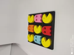 Tic-tac-toe pac-man