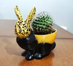 VORONOI RABBIT VASE